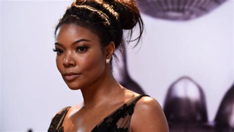 Gabrielle Union Shows Off Curves in Bikini: Vaction